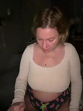 Barby_Kiss from StripChat is Freechat