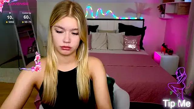 Checkout girls naked models with similar nickname. Cute sexy Free Models.