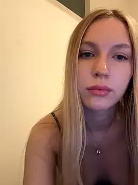 Bbysonia from StripChat