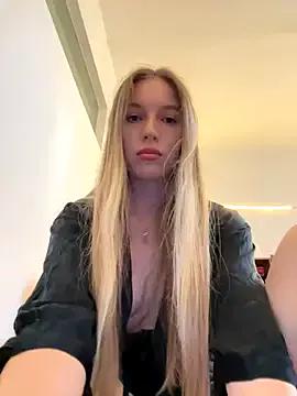 Bbysonia from StripChat