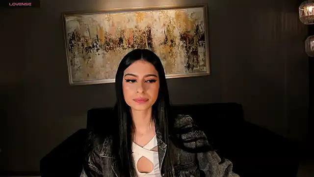 BellaConnorX from StripChat is Freechat