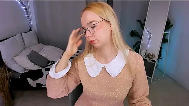 BellaMontgomery from StripChat