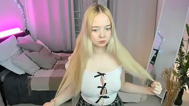 BellaMontgomery from StripChat
