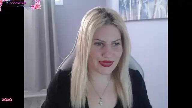 BellaStar84 from StripChat is Freechat