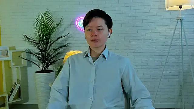 BellaVanruiten from StripChat is Freechat