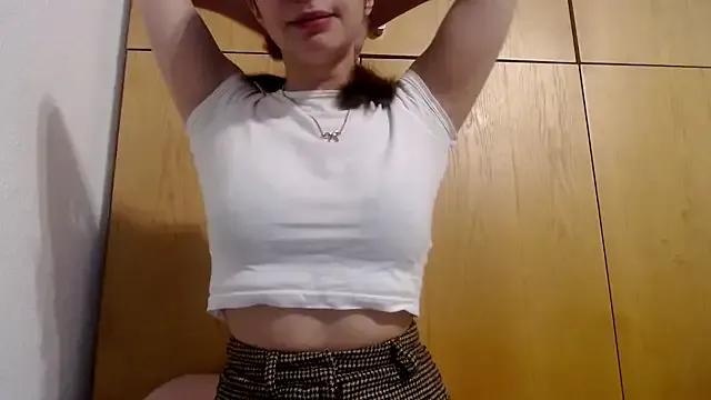 bellefleurrr from StripChat is Freechat