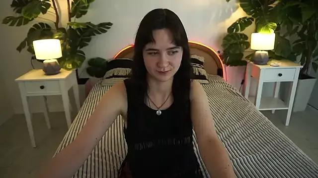 BerryDiva from StripChat