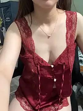 Beyeuuu from StripChat