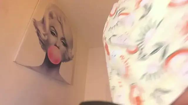 BiancaValentinna from StripChat is Freechat