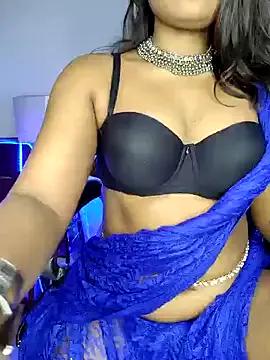 Black-Pearll from StripChat is Freechat