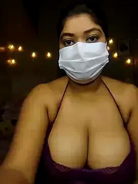 blackqueen4you from StripChat is Freechat