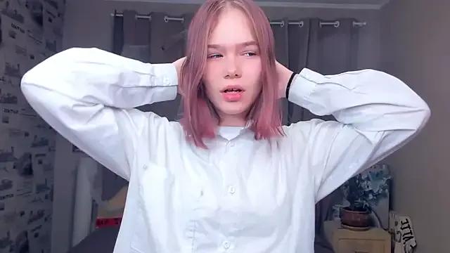 BlairAmmon from StripChat is Freechat