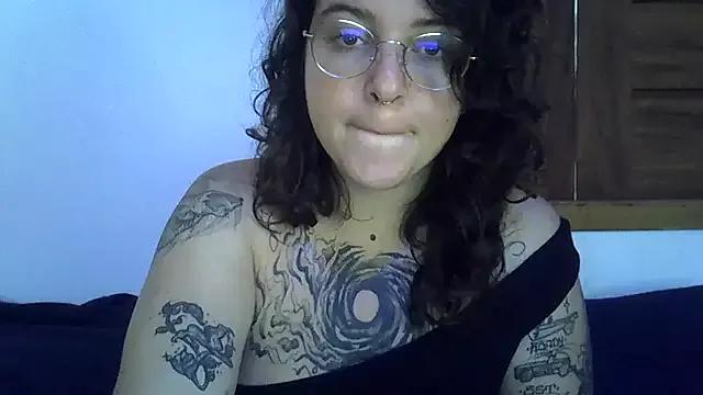 Blue_Liz from StripChat is Freechat