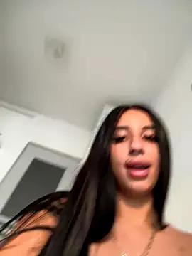 BlueEyes_BB from StripChat is Freechat