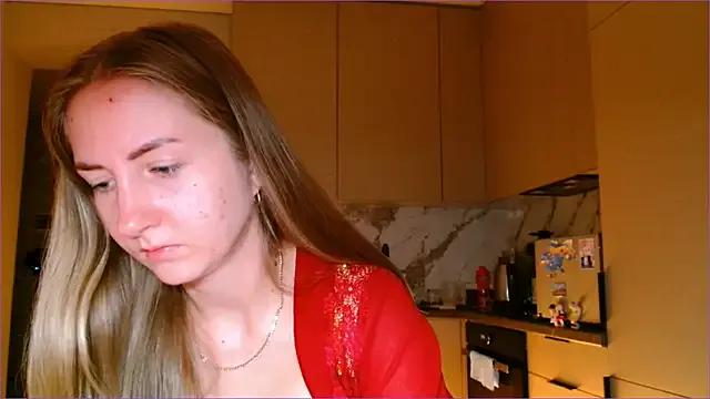 BluueSilk from StripChat is Freechat