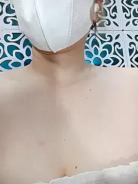 Bonnie-2k from StripChat