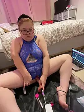 BrattyPrincess-x from StripChat is Freechat