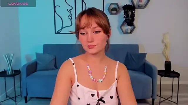 BritnieCute from StripChat is Freechat