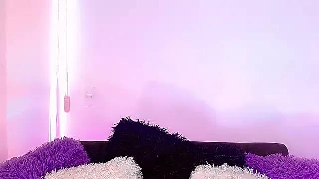 Bunny_Madi from StripChat is Freechat