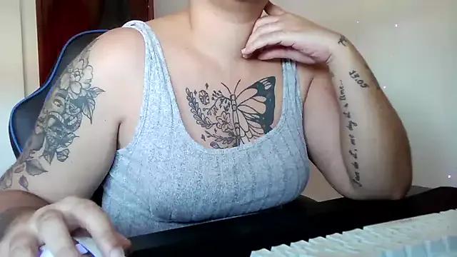 Bunnyfox420 from StripChat