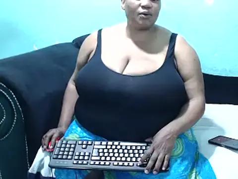 Bustyslave48 from StripChat is Freechat