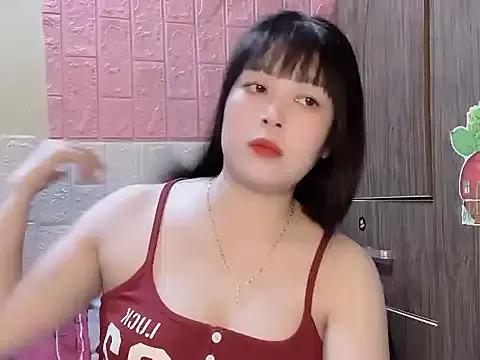 Butterfly_kee from StripChat