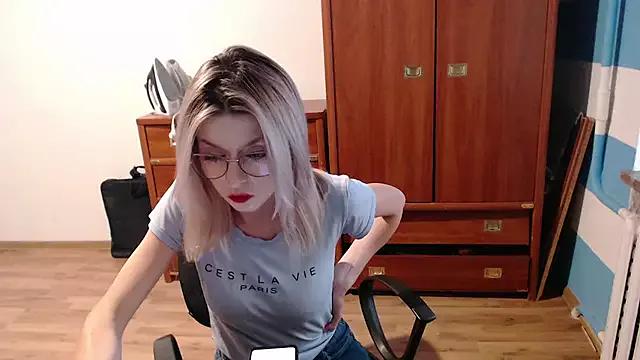 Checkout girls naked models with similar nickname. Cute sexy Free Models.