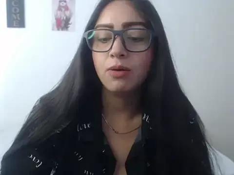 camila_rouswhyth from StripChat is Freechat