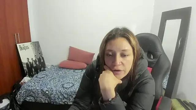 camilakis from StripChat is Freechat