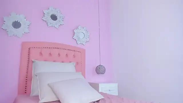 CannelaSmith from StripChat is Freechat