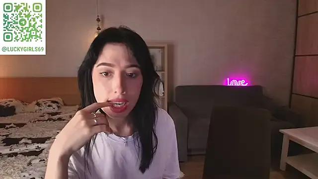 caressyourself from StripChat is Freechat