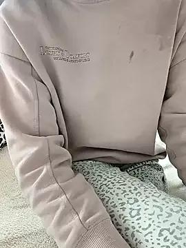 carlina28 from StripChat is Freechat