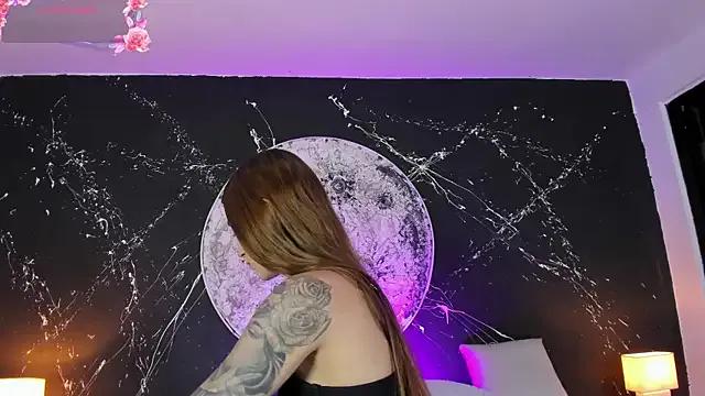 CarlySommers from StripChat is Freechat