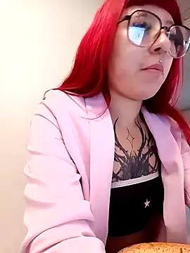 CAROLINA_17- from StripChat is Freechat