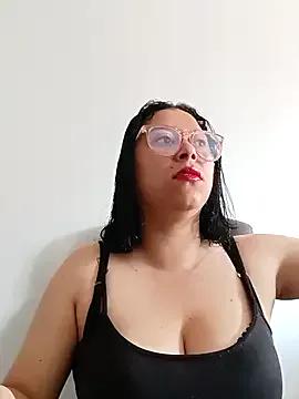 Caroline-17 from StripChat is Freechat