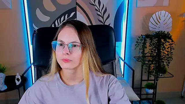 Carrie_Rose from StripChat is Freechat