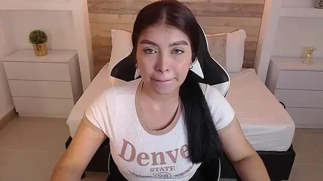 carriepink_ from StripChat is Freechat