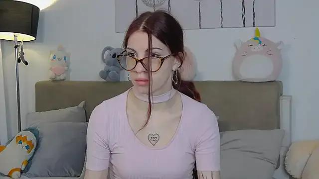 CassKiera from StripChat is Freechat