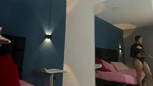 CatalinaMoretti from StripChat is Freechat