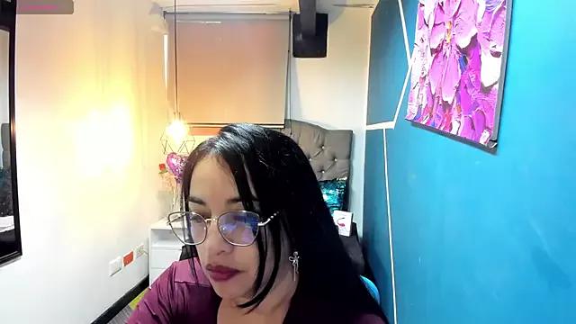 Chanel_Milf_ from StripChat is Freechat