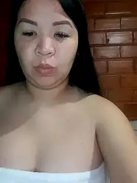 Chantal_lopez from StripChat is Freechat