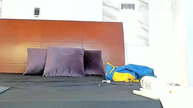 Charlotte-Smit from StripChat is Freechat