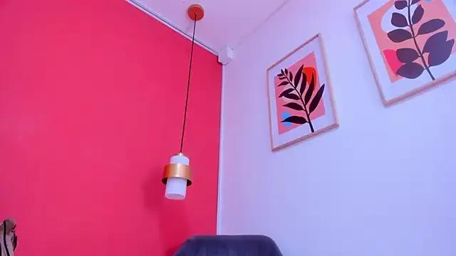 Charlotte_Miiller_ from StripChat is Freechat