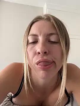 CheekyChelseaX from StripChat is Freechat