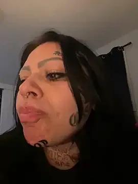 chicanachic13 on StripChat 