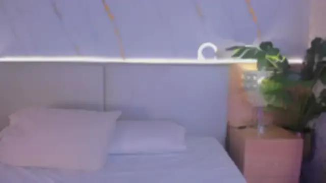 ChloeeMonroee from StripChat is Freechat