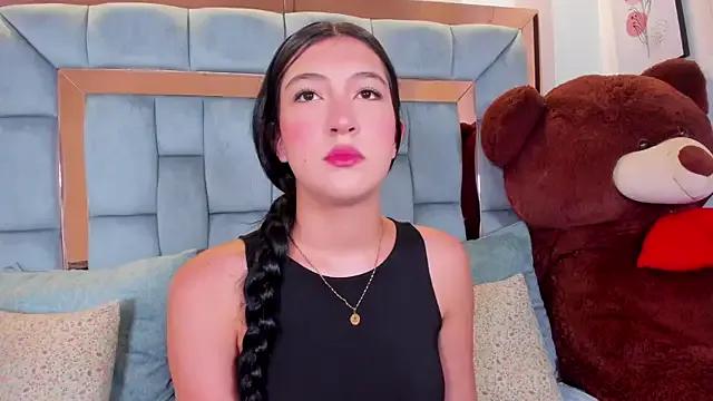 chloeriveraa from StripChat is Freechat