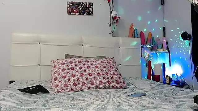 Checkout girls naked models with similar nickname. Cute sexy Free Models.