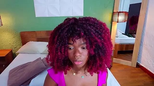 Chocolatte_dreams from StripChat