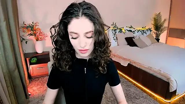 ChristinaConteeree from StripChat is Freechat